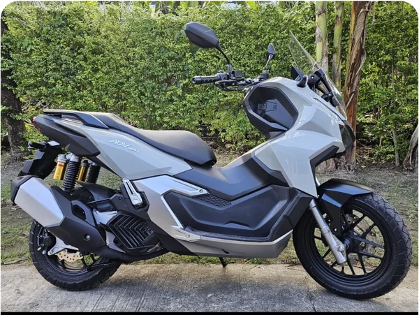 Honda ADV 160 scooter rental in Phuket - 160cc scooter